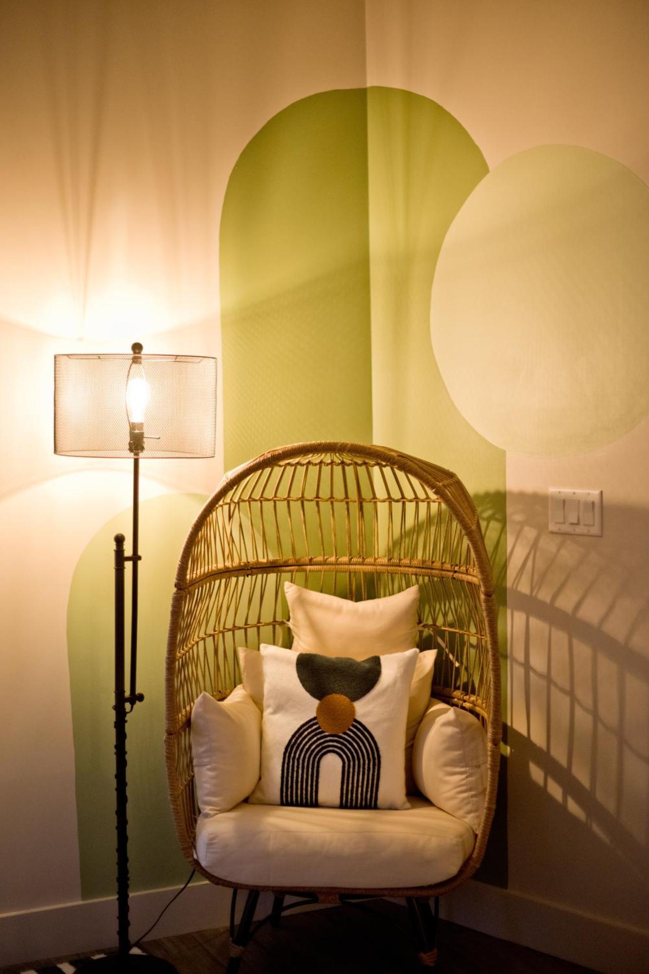 Luxury 2-Bedroom Condo Steps Away From The French Quarter New Orleans Esterno foto