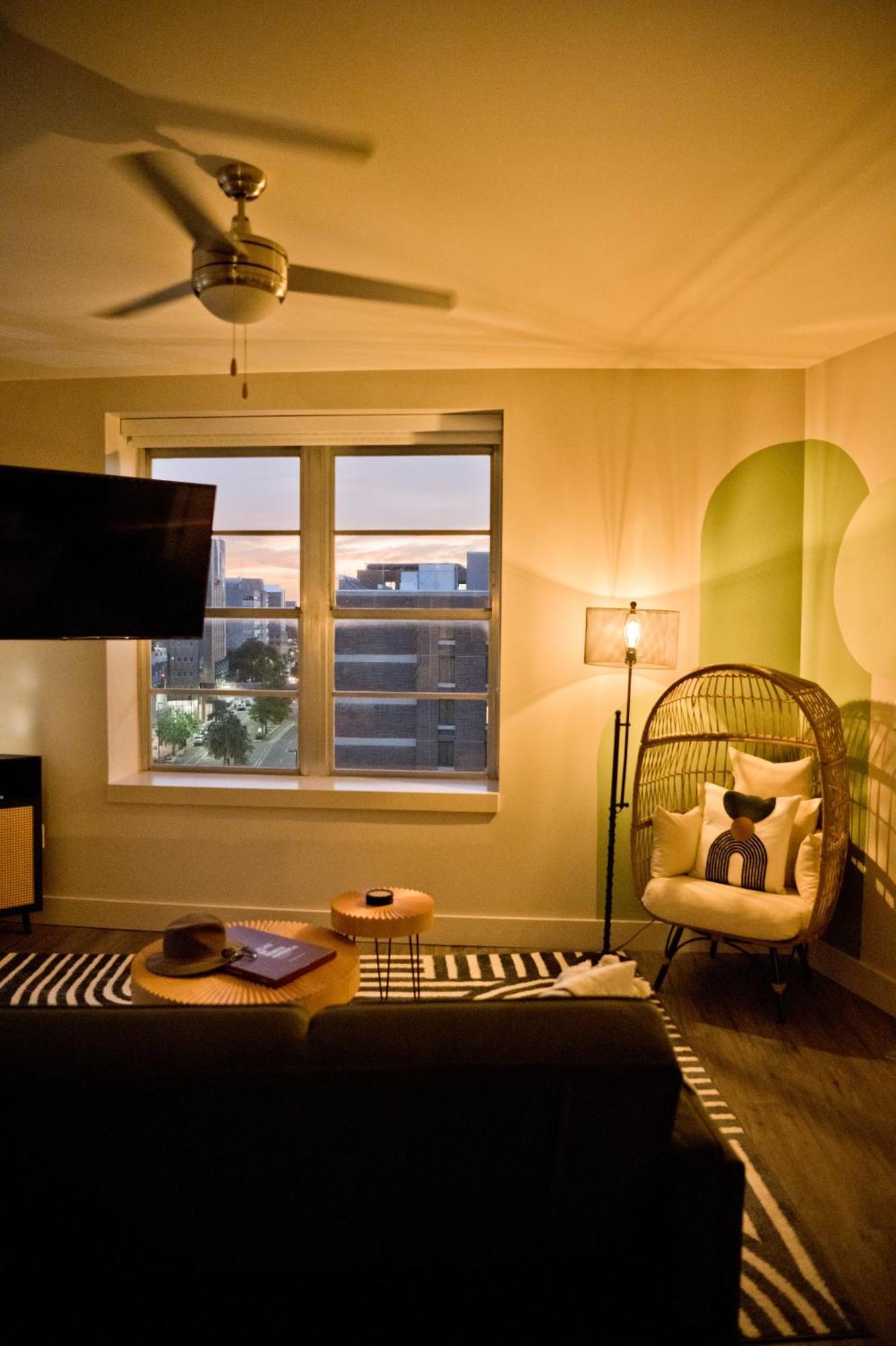 Luxury 2-Bedroom Condo Steps Away From The French Quarter New Orleans Esterno foto
