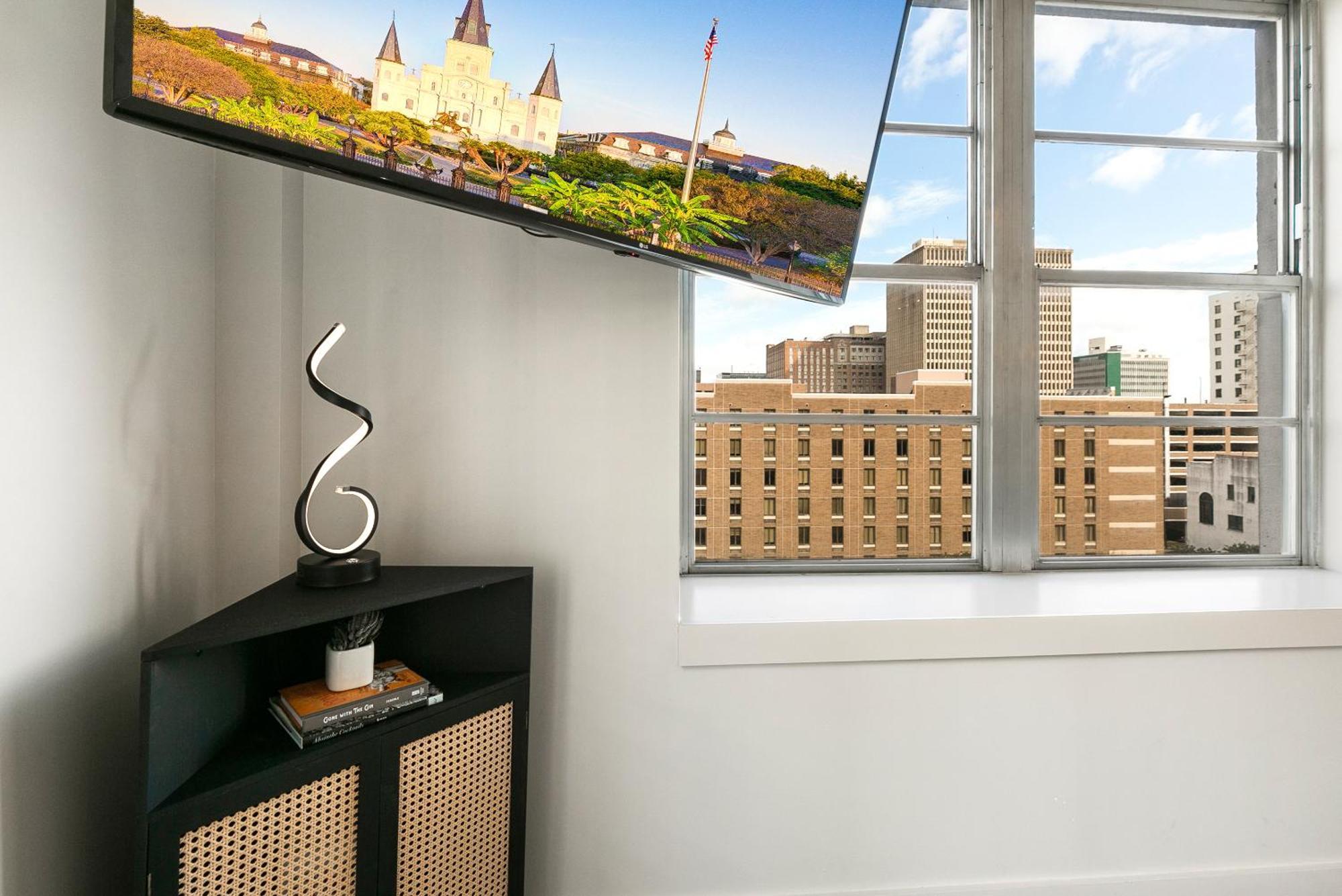 Luxury 2-Bedroom Condo Steps Away From The French Quarter New Orleans Esterno foto