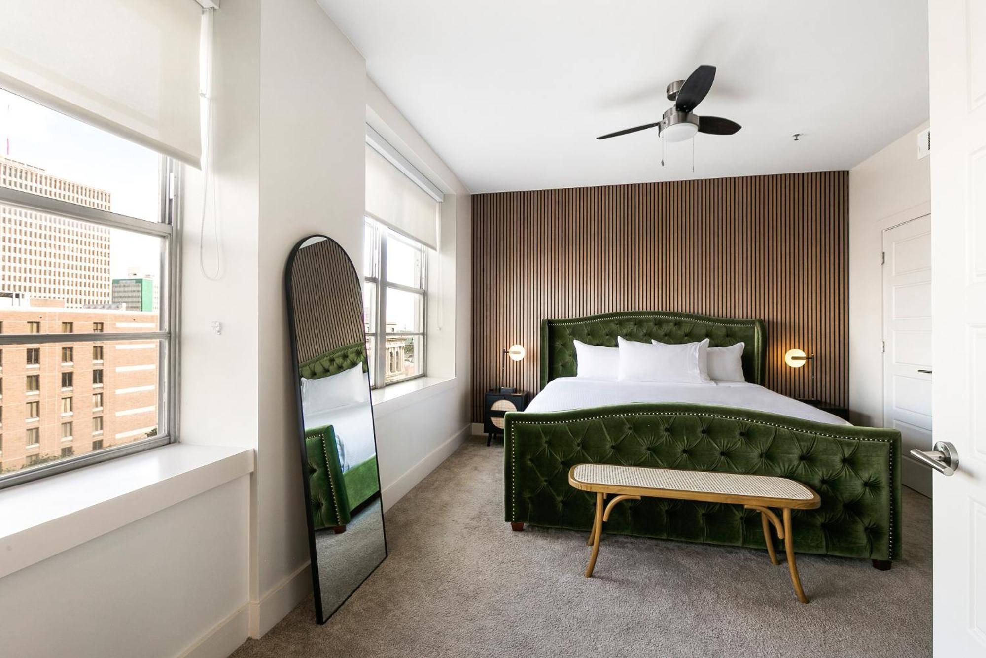 Luxury 2-Bedroom Condo Steps Away From The French Quarter New Orleans Esterno foto